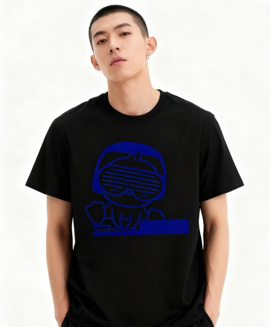 Cartoon Sunglasses Character Graphic T-Shirt - Casual Streetwear Fun Tee