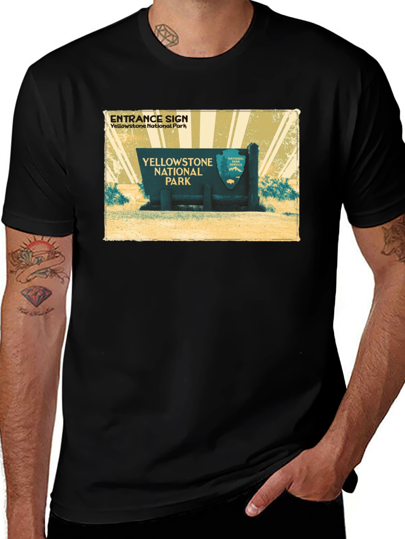 Yellowstone National Park Entrance Sign Black T-Shirt