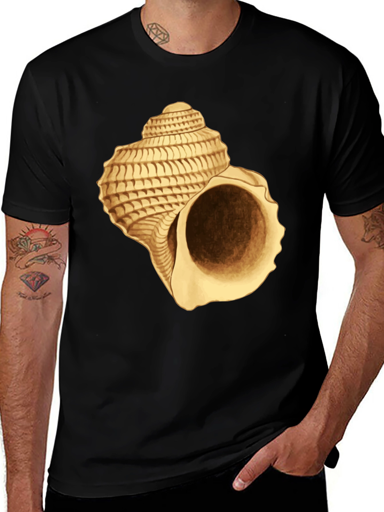 Seashell Graphic Black T-Shirt