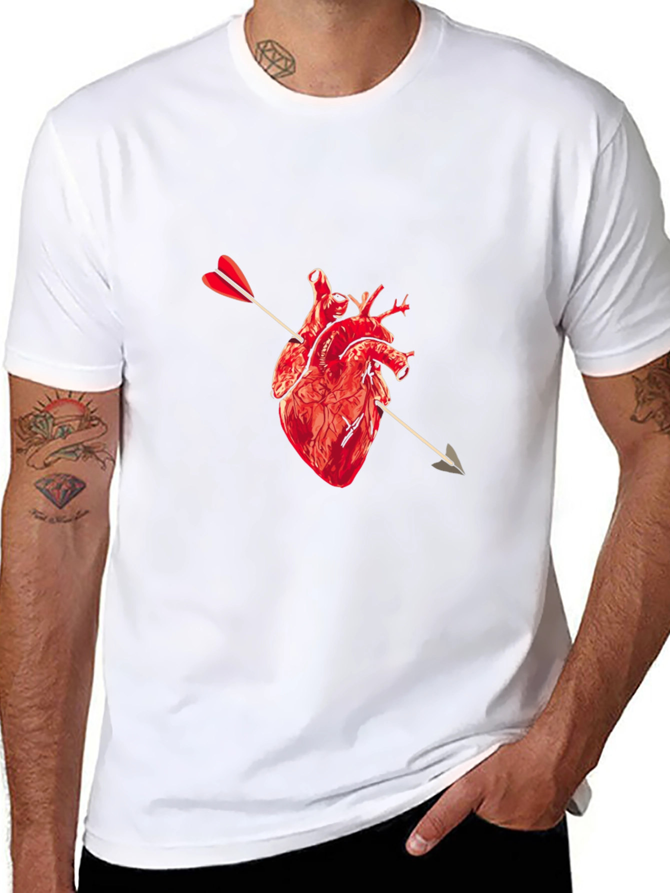 Heart Arrow Graphic Black Tee