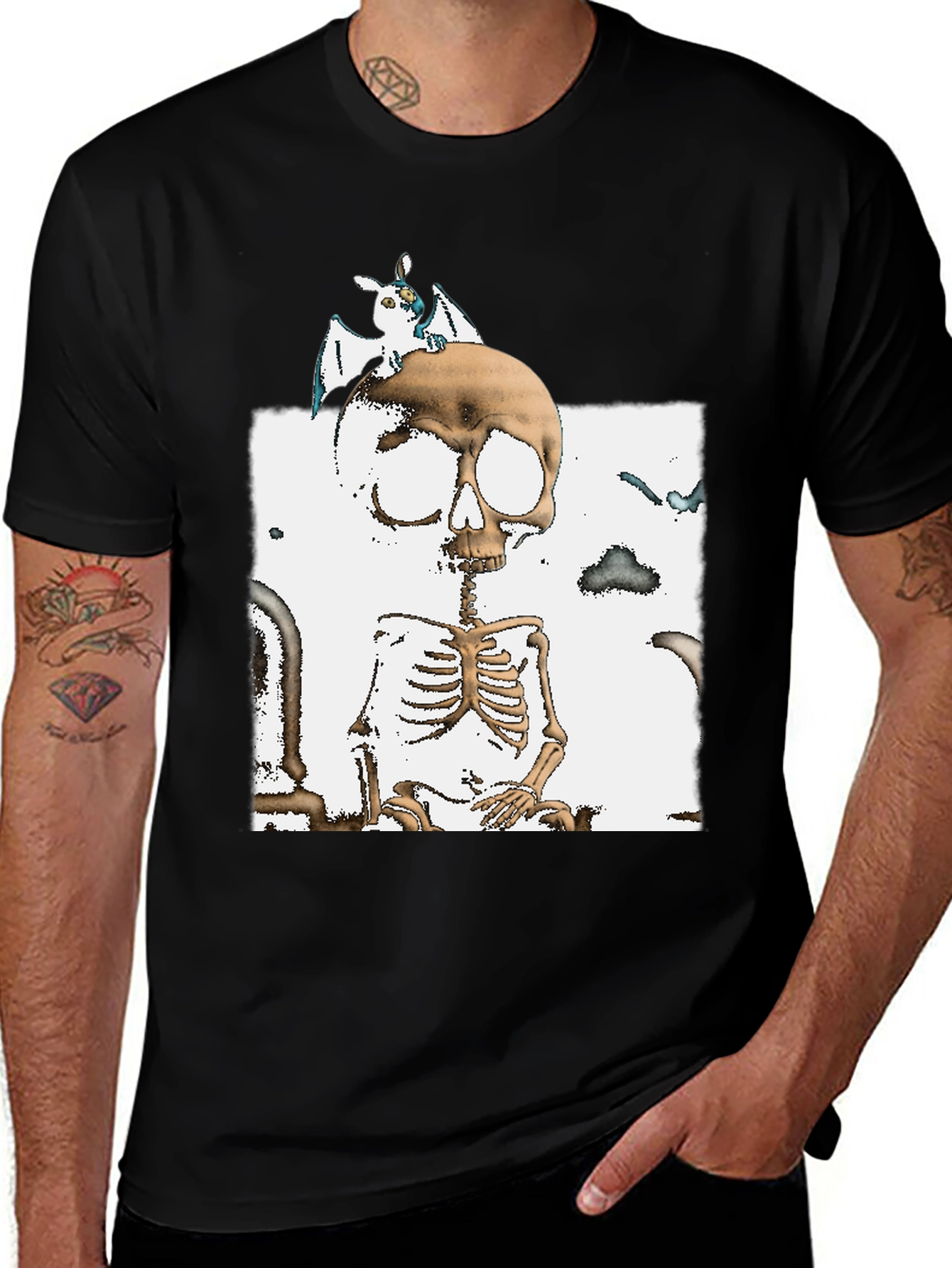 Skull & Bat Graphic T-Shirt - Halloween Style