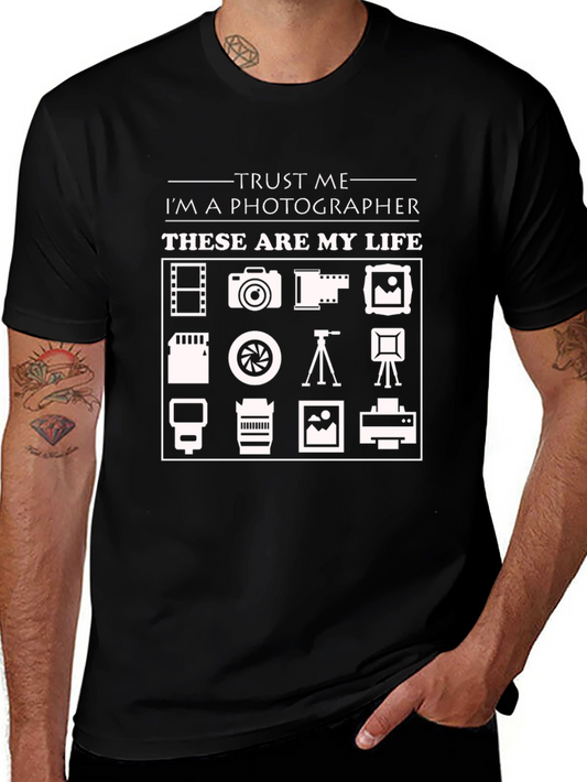 Photographer Life T-Shirt - Trust Me Im A Photographer Tee