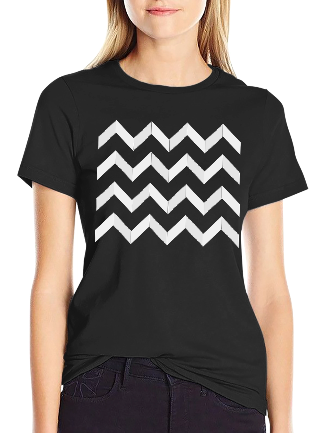 Zig Zag Pattern Black T-Shirt
