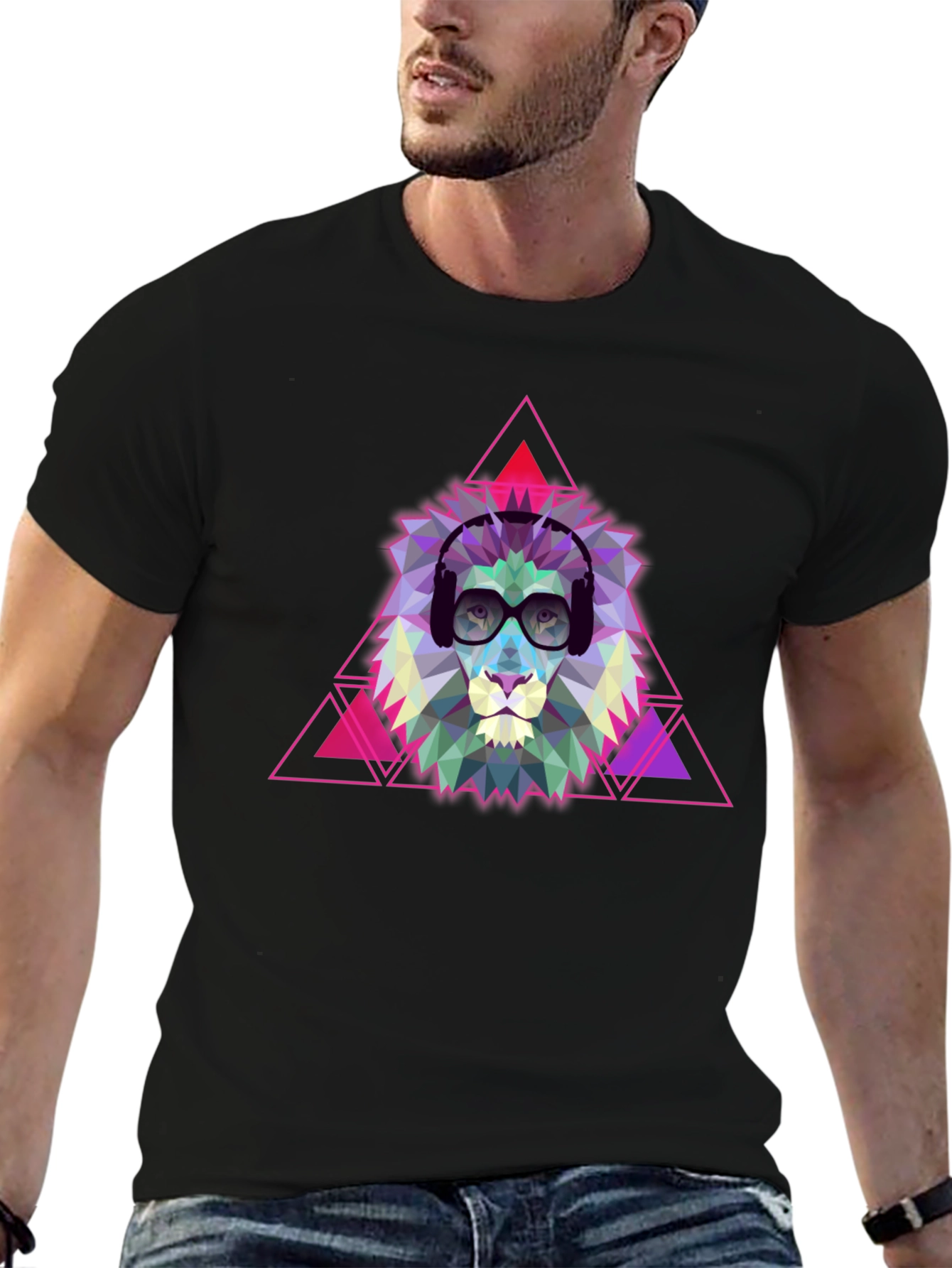 Geometric Lion Graphic Tee - Cool & Trendy!