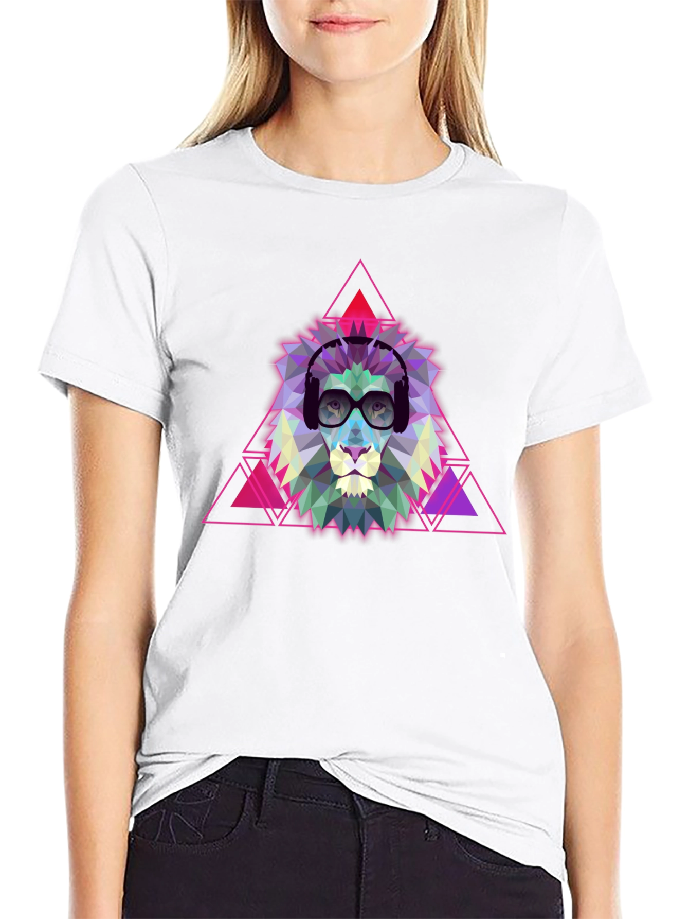 Geometric Lion Graphic Tee - Cool & Trendy!