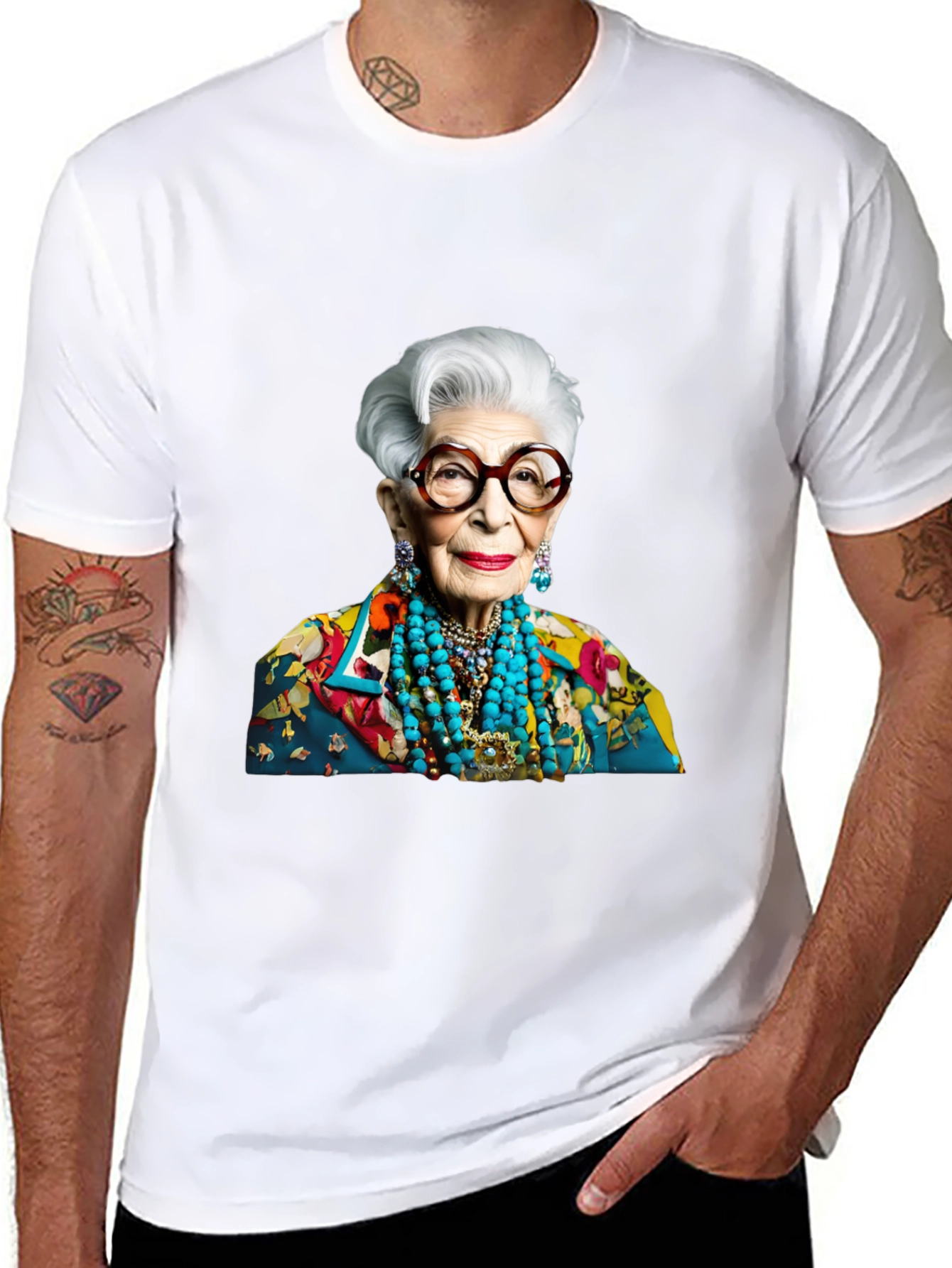 Iris Apfel T-Shirt - Stylish Fashion Icon Tee