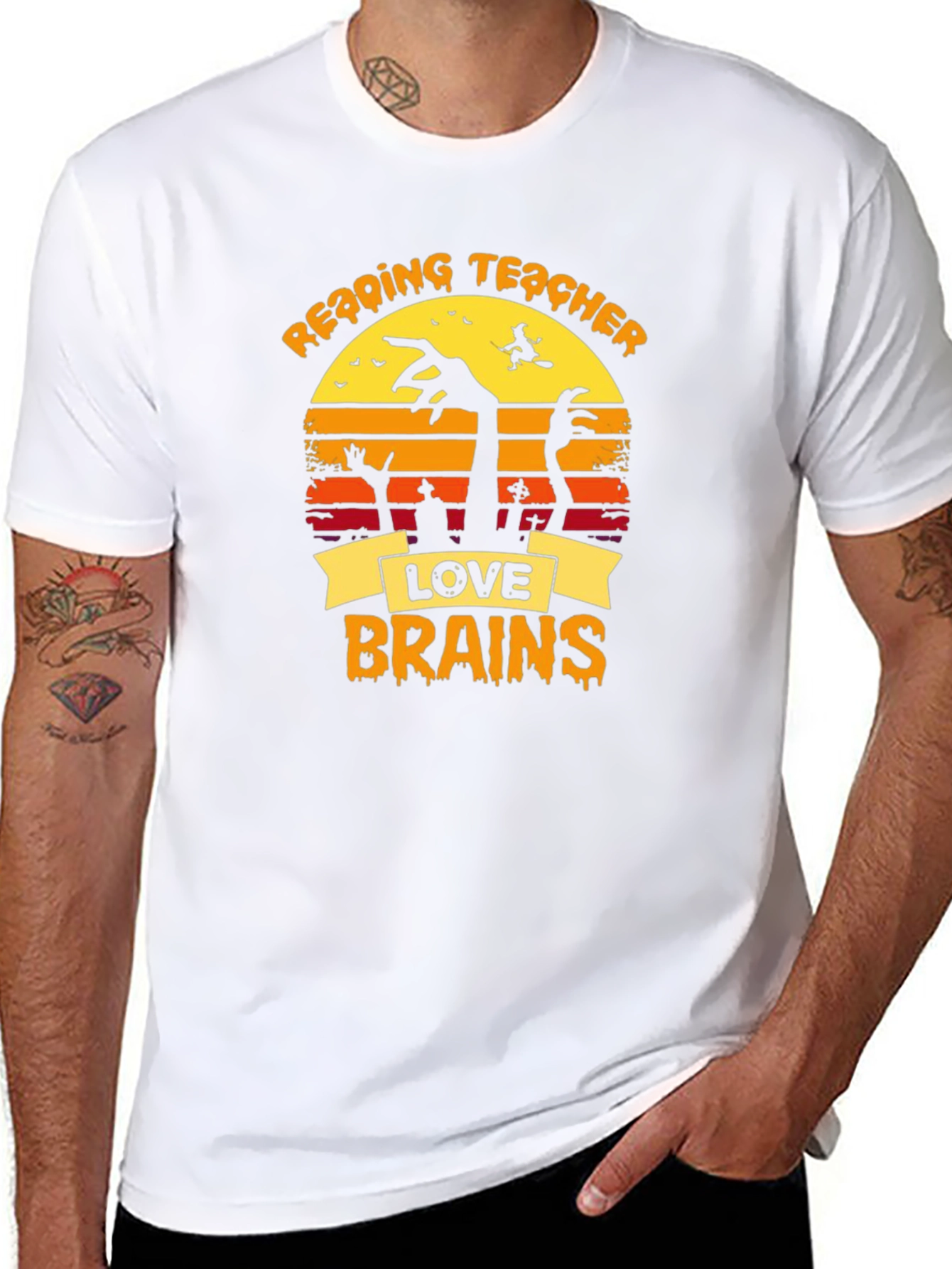 Reading Teacher Halloween Love Brains T-Shirt