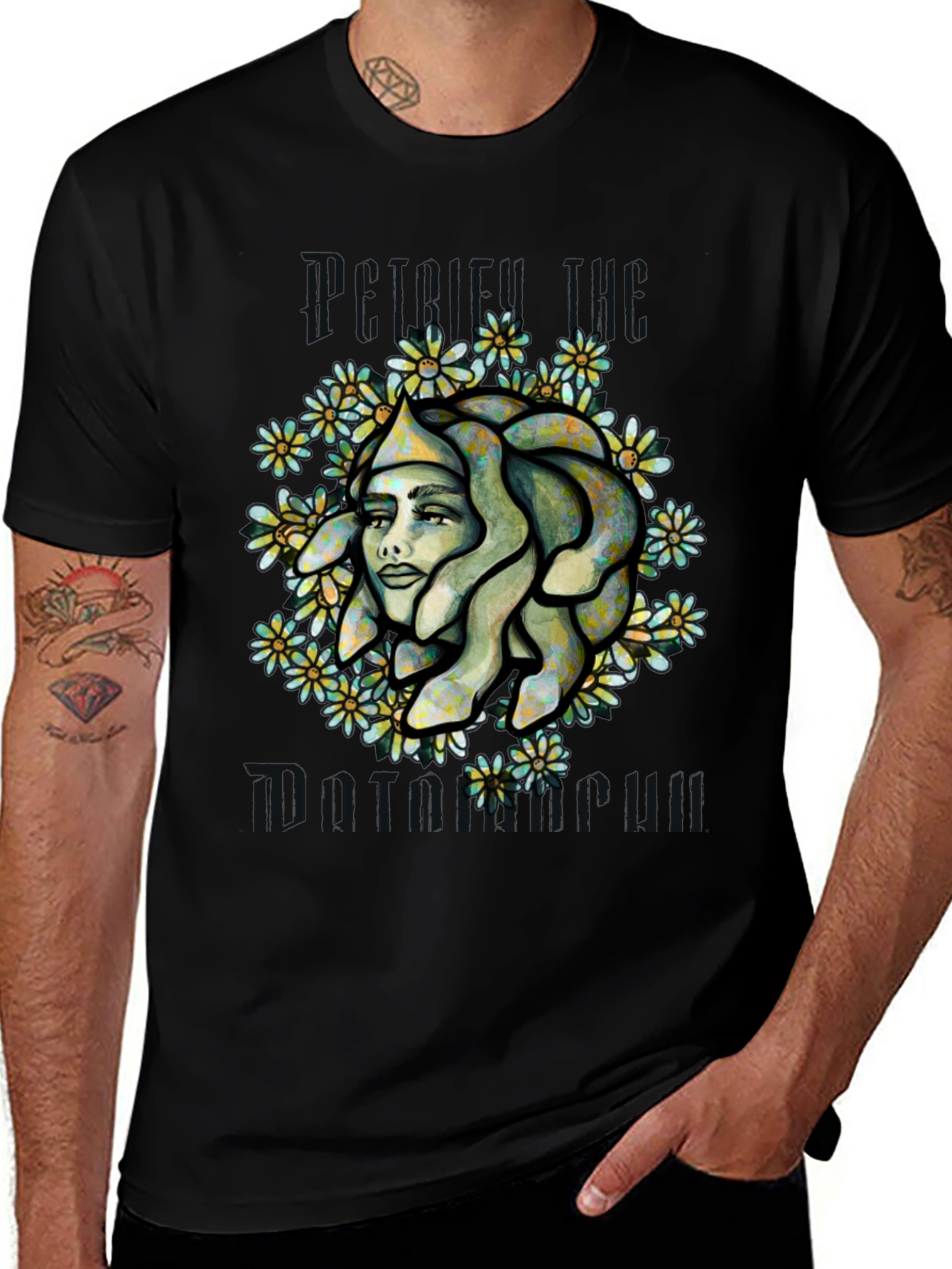 Medusa Graphic Print Tee - Black