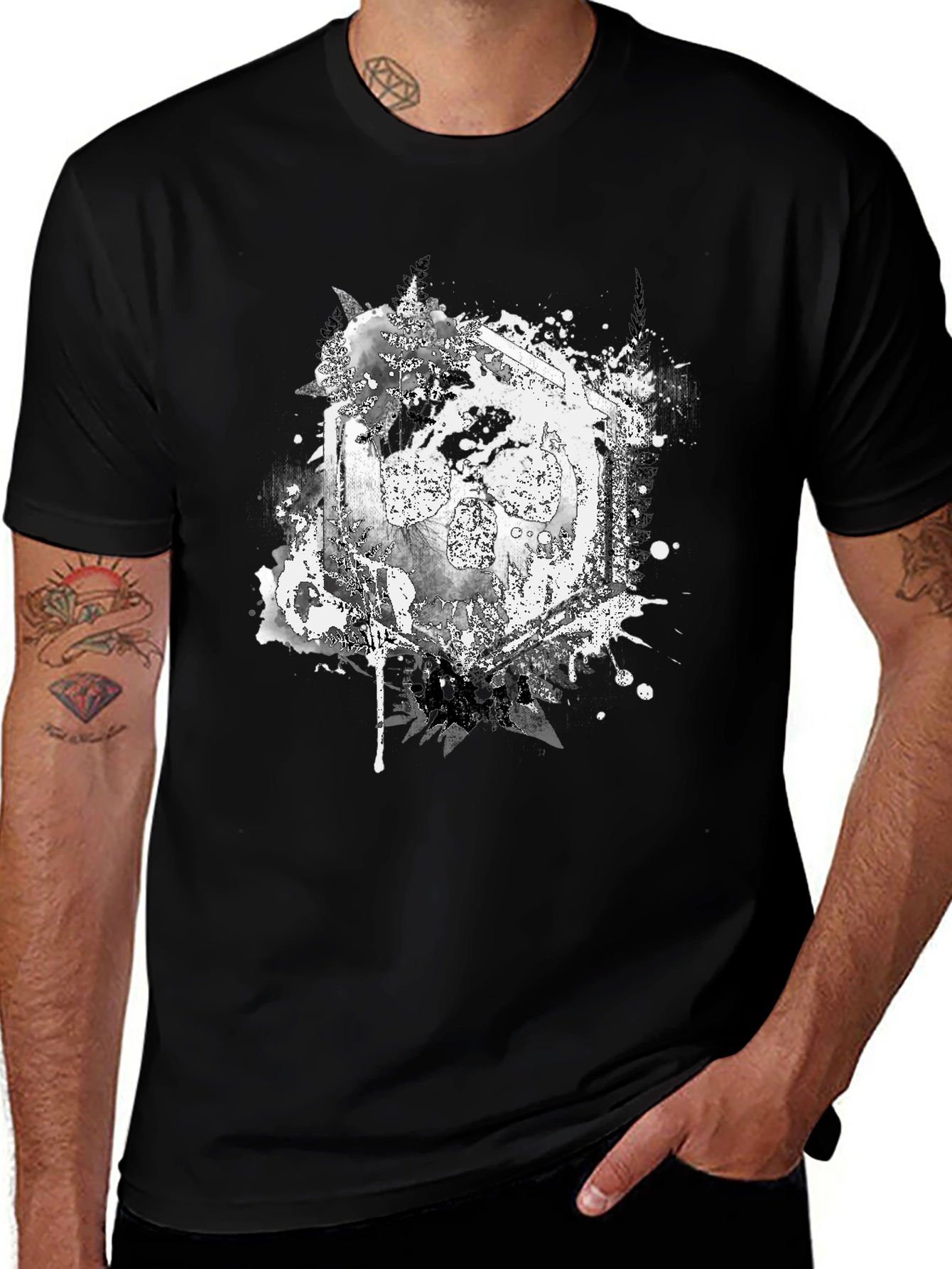 Edgy Skull Graphic T-Shirt - Black
