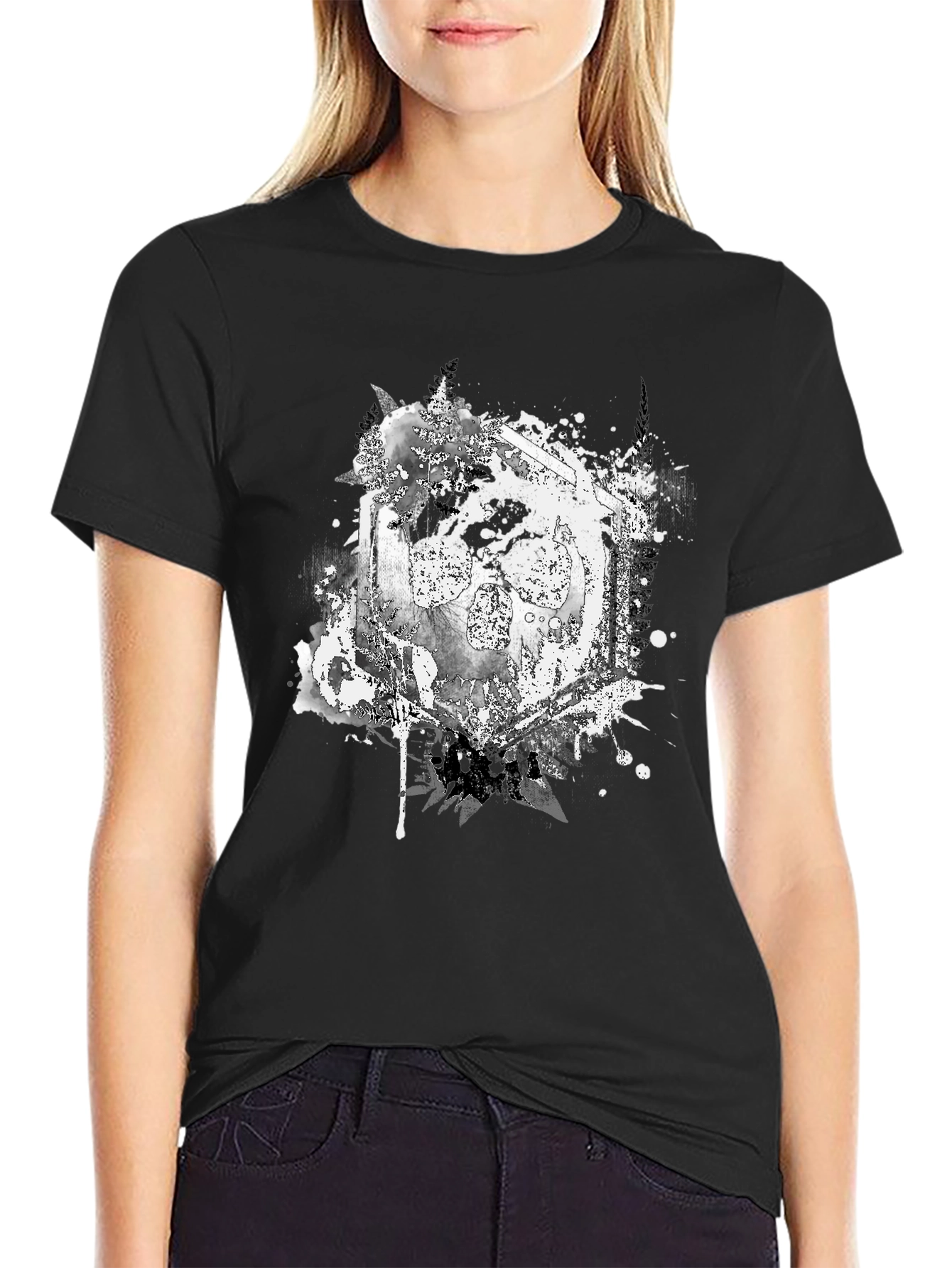 Edgy Skull Graphic T-Shirt - Black