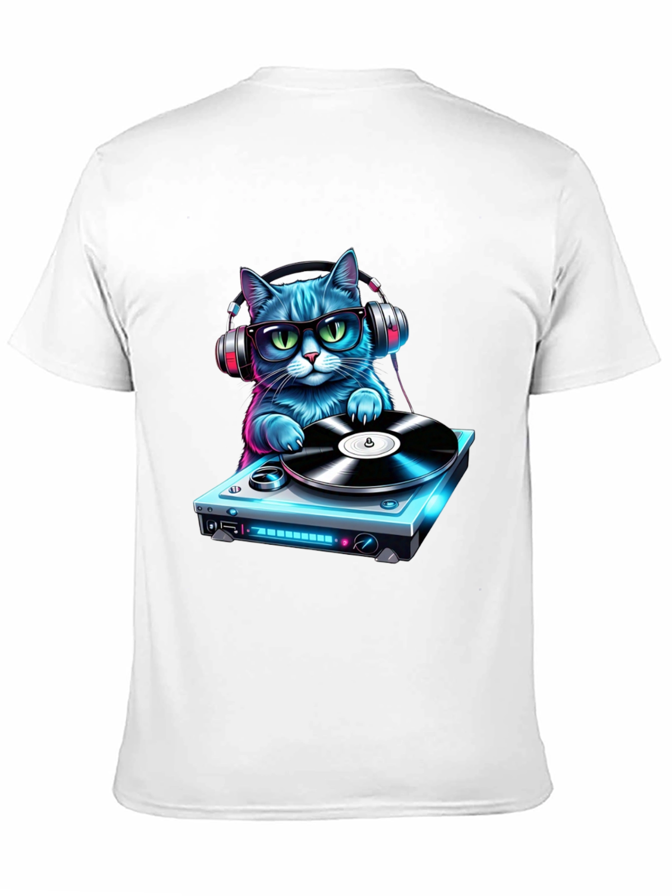 DJ Cat Graphic Tee - Cool & Fun T-Shirt