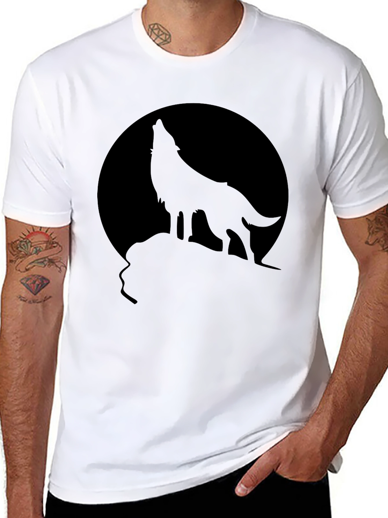 Black Wolf Howling at Moon T-Shirt
