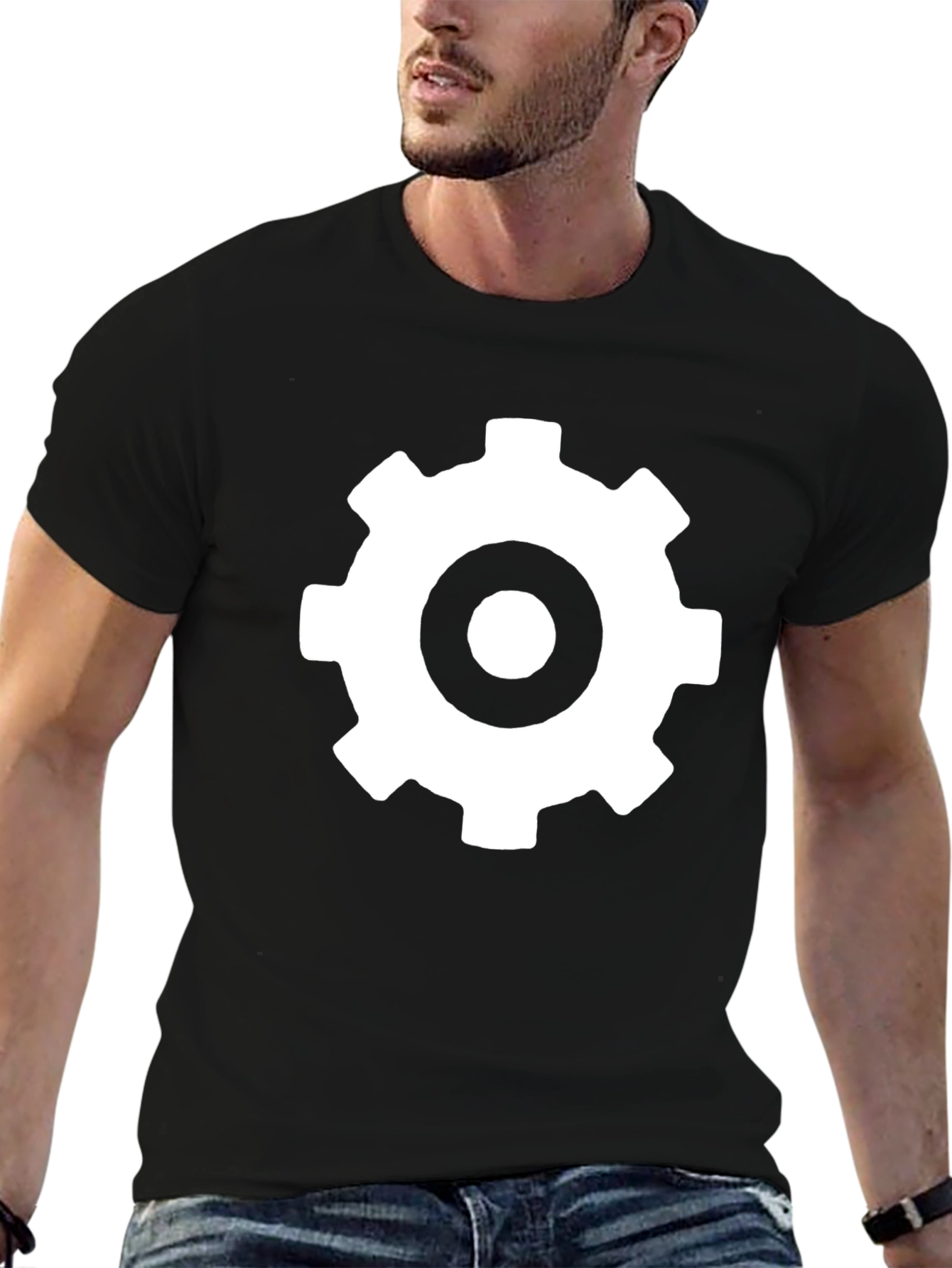 Gear Graphic Black Tee - Modern Casual Style