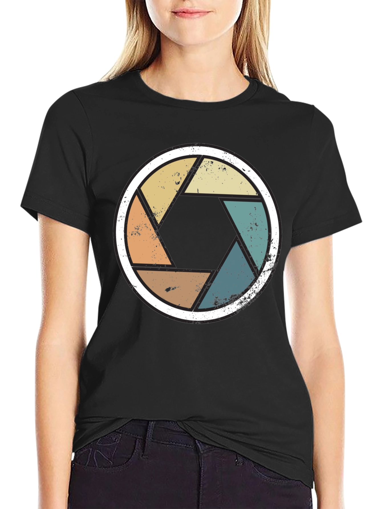 Retro Camera Aperture T-Shirt - Photographer Gift