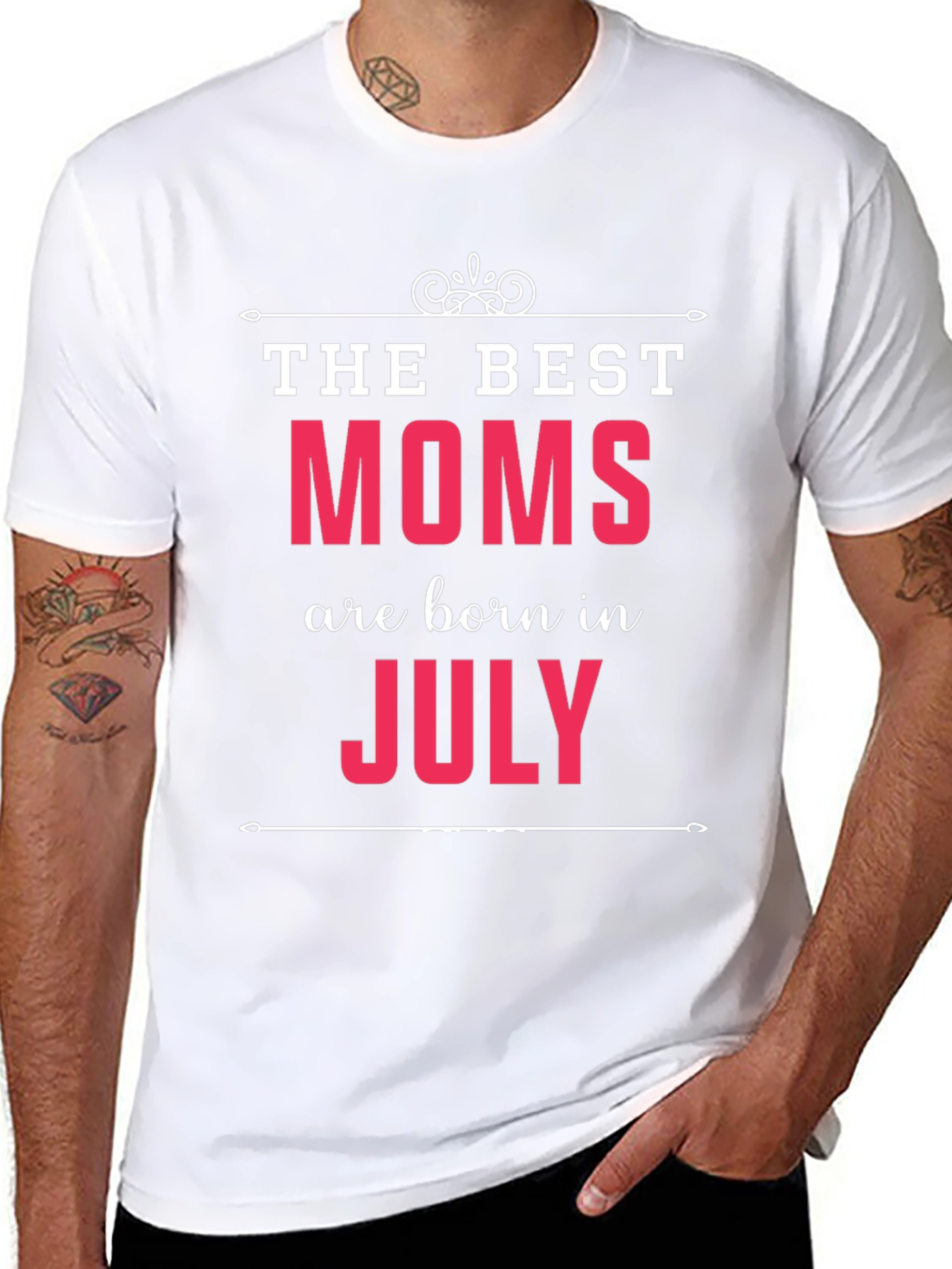 Best Moms Born in July - Graphic T-Shirt