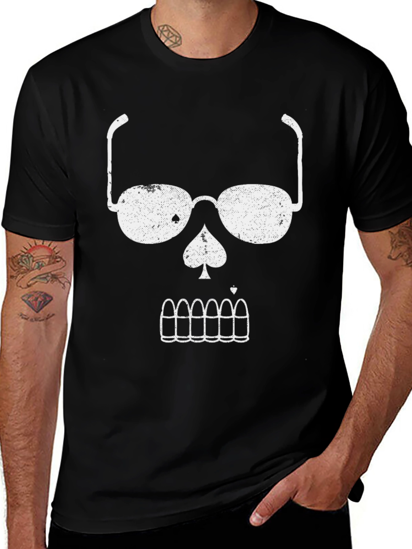 Skull Graphic T-Shirt - Cool & Edgy Design