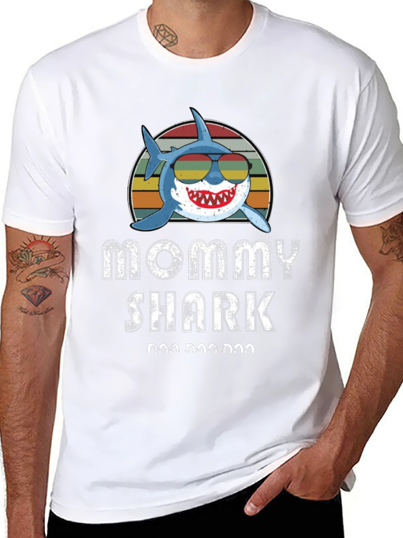 Mommy Shark Graphic Tee