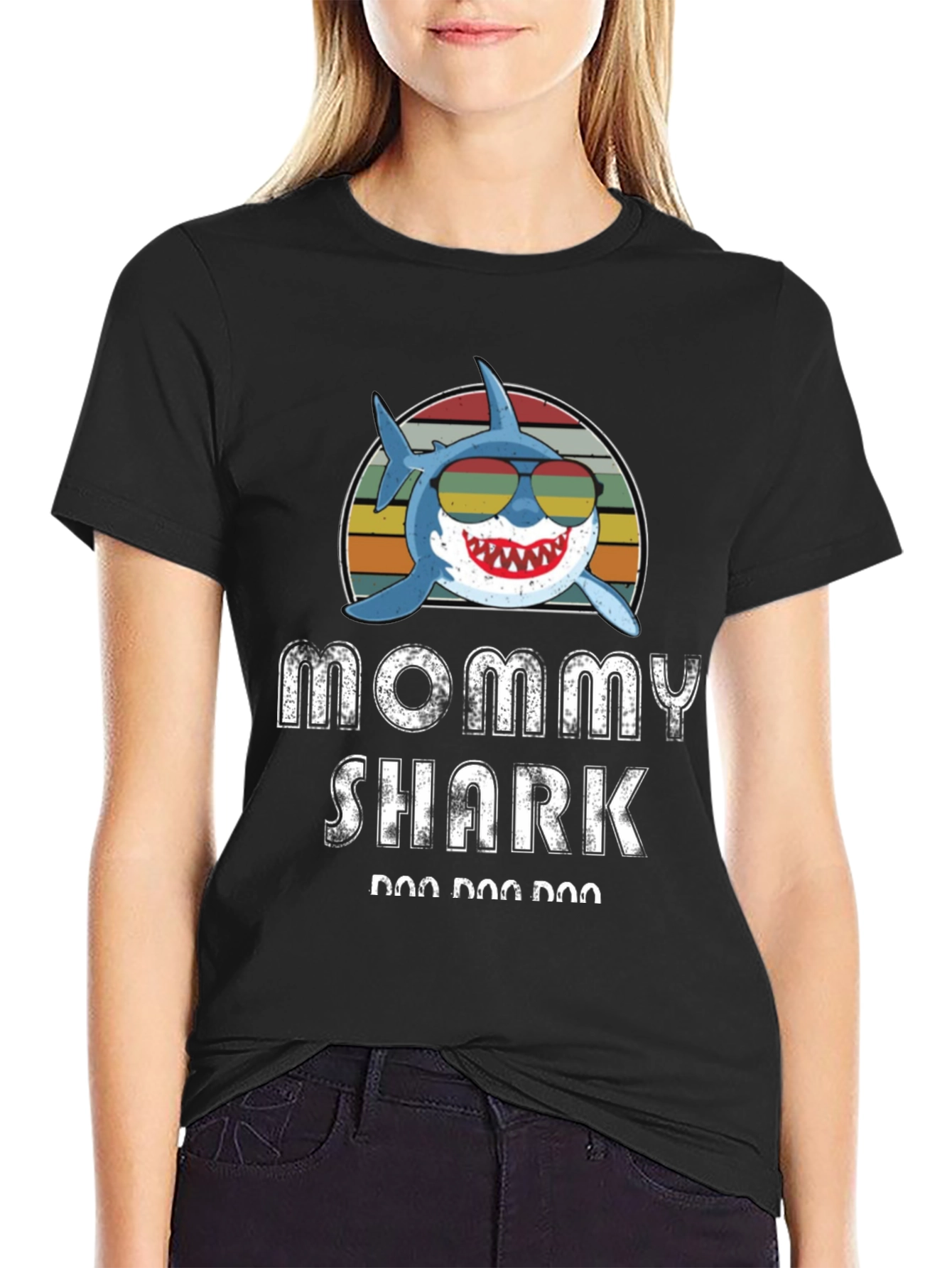 Mommy Shark Graphic Tee